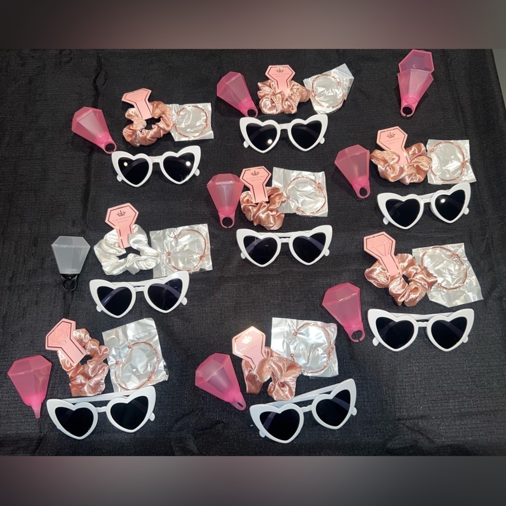 Bridesmaid proposal kits, bridesmaid glasses, bridesmaid
